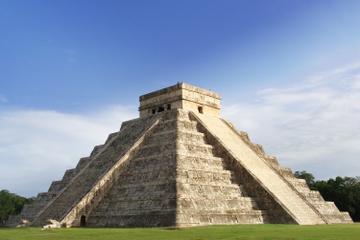 Viator Exclusive: Early Access to Chichen Itza with a Private Archaeologist