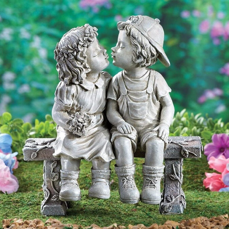 Garden Boy and Girl Kissing Statue Outdoor Lawn Yard Kissing Couple Mini Figurine Sculpture Ornament Home Decor – C