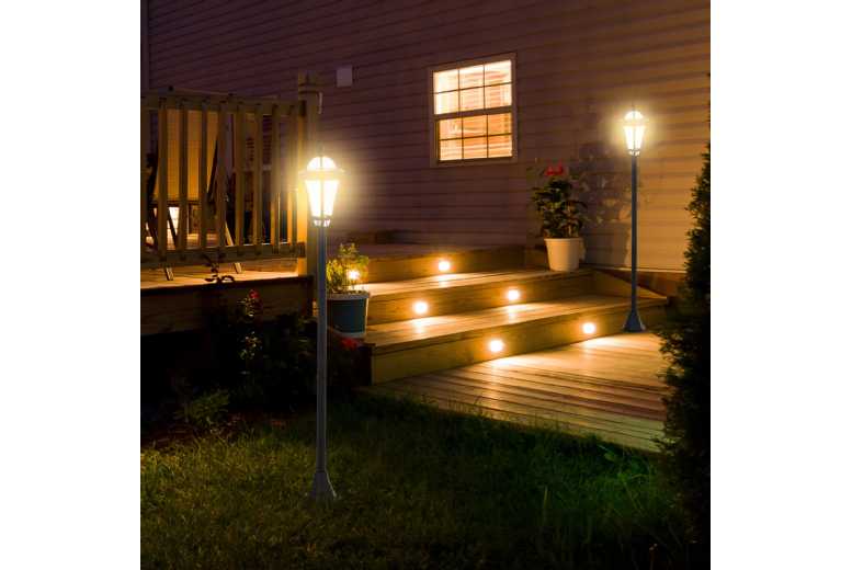 Outsunny Garden Lamp Post Solar Powered