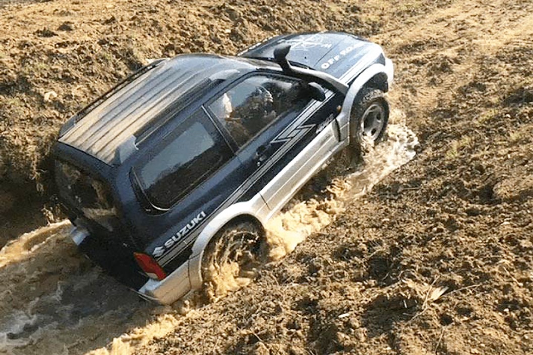 4×4 Off Road Driving and Rally Taster Experience for One at Silverstone Rally School
