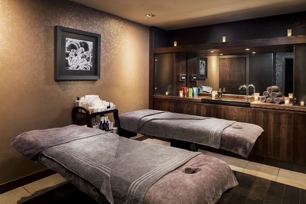 Luxury Spa Day at QHotels Collection with 50 Minute Treatment, Lunch and Prosecco for Two – Weekdays