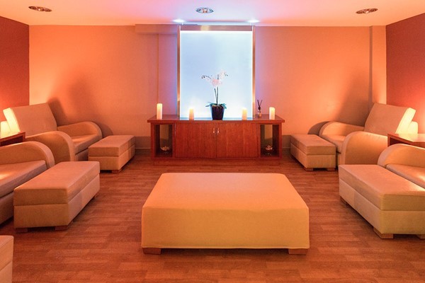 Blissful Spa Day with a 25 Minute Treatment for Two at Mercure Sheffield St Paul’s Hotel
