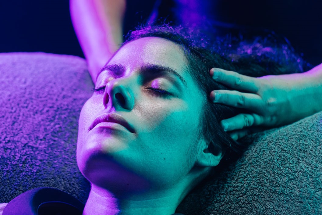 LUSH SPA TANGLED HAIR 25 Minute Scalp and Facial Massage for One