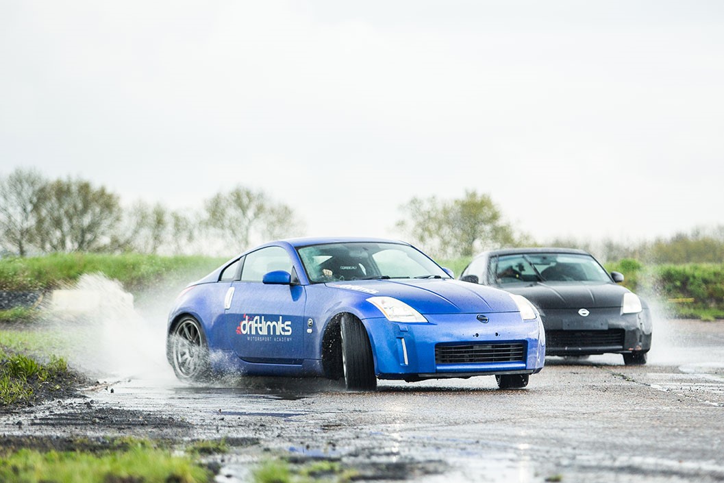 Drift Battle BMW E90 Vs Nissan 350z 36 Laps Driving Experience