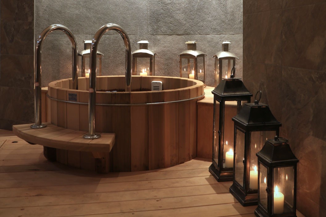 Seasonal Spa Day for One with Lunch and Treatment at Three Horseshoes Country Inn and Spa – Weekdays