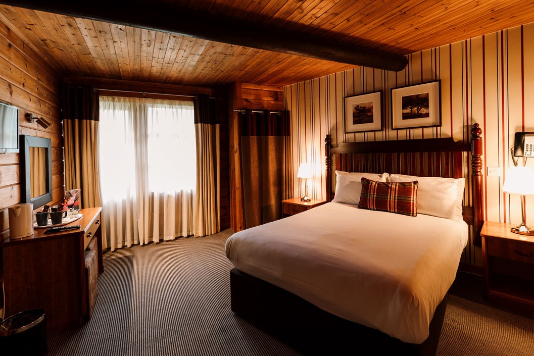 Overnight Stay with Dinner for Two at Chevin Country Park Hotel and Spa – Special Offer