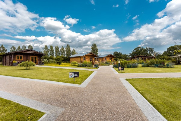 Luxury Lodge Overnight Stay for Two at The Big Cat Sanctuary – Weekends