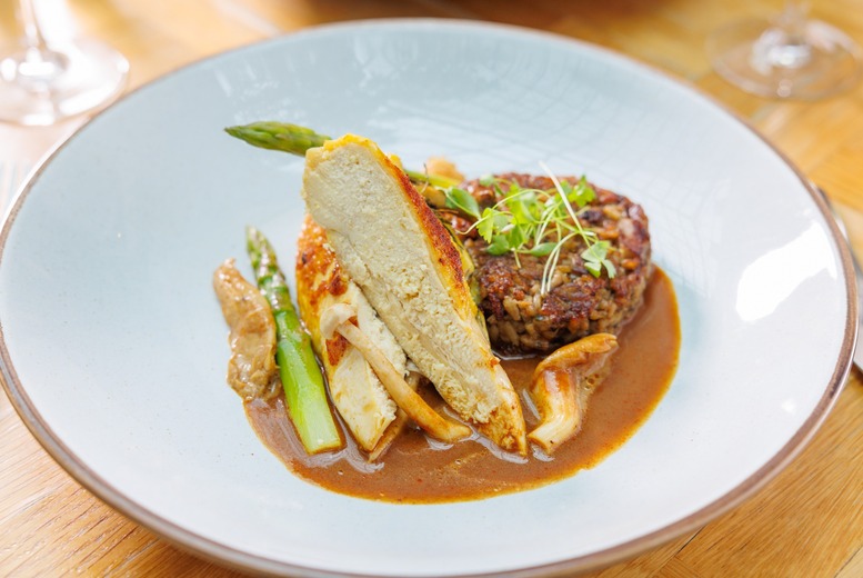 4* Two Course Dining & Drinks for 2 at Aria – Hyatt Regency Birmingham City Centre | Wowcher